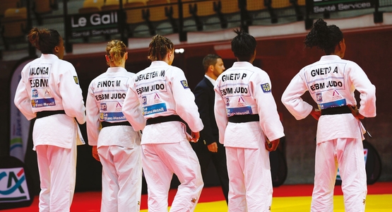 Madeleine Malonga (championne d’Europe en titre dans la catégorie – 78 kilos) et ses coéquipières peuvent commencer à s’entraîner en vue du Championnat de France 2020. Ce sera une occasion unique de réaliser un triplé historique.