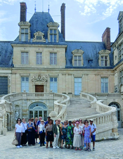 sortie des séniors au chateau de Fontainebleau 